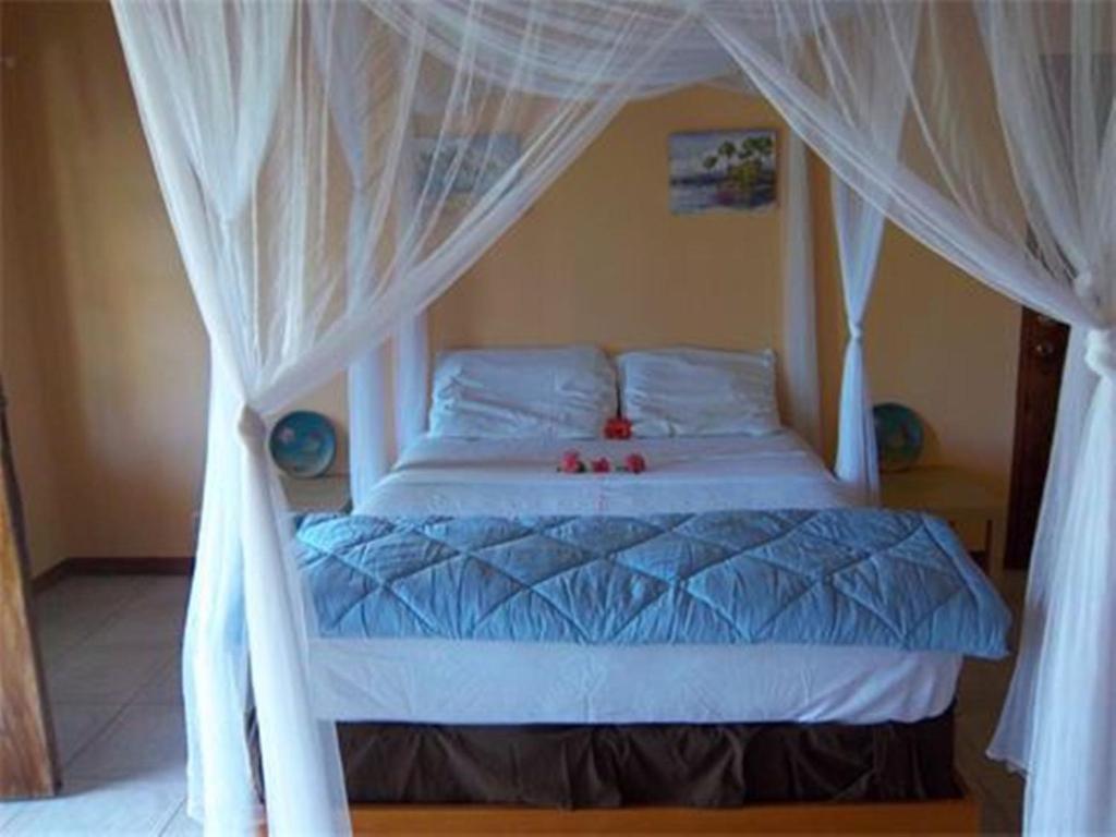 By The Sea Vacation Home And Villa Port Antonio Room photo