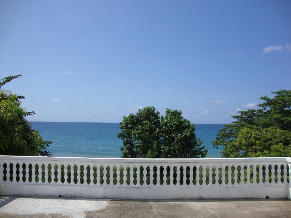 By The Sea Vacation Home And Villa Port Antonio Room photo