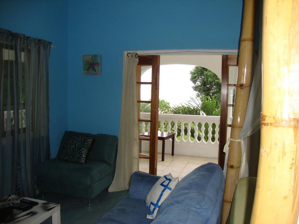 By The Sea Vacation Home And Villa Port Antonio Room photo